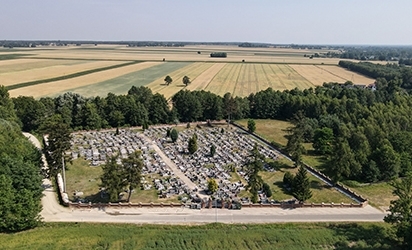 Cmentarz parafii Trójcy Świętej w Skęczniewie